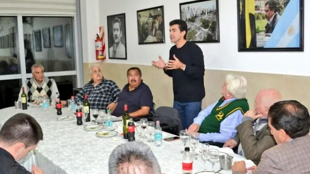 Elecciones 2025: exgobernadores se anotan en la carrera rumbo a octubre para obturar a Javier Milei