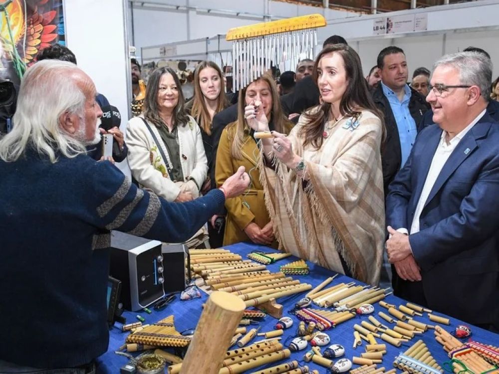 Villarruel se mostr con un gobernador, mientras sigue latente la crisis con Milei