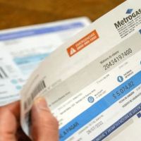 Más de medio salario mínimo se destina al pago de los servicios y transporte