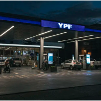 YPF vuelve a aumentar los combustibles este domingo: a cuánto se va el litro de nafta
