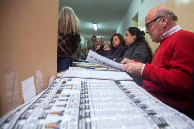 Eleccin bonaerense: escenario parejo con leve ventaja para el peronismo