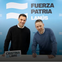 Julin lvarez present a su candidato a primer concejal con el cartel de 