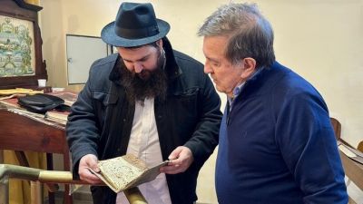 Entre Ros: Hallan un libro de los primeros colonos judos del pas
