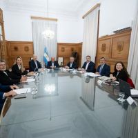 En la Casa Rosada, el Consejo de Mayo empez a tratar finalmente la reforma laboral junto a la UIA y la CGT