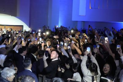 Lo que no se vio de la misa libertaria: el abrazo de Milei con el Gordo Dan y una dura acusacin a Victoria Villarruel