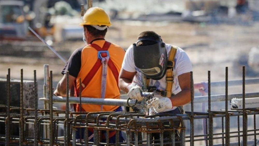 Advierten que va en crecimiento el trabajo en negro entre quienes figuran como monotributistas