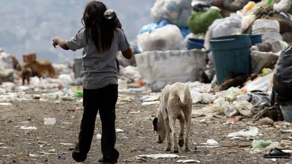 Pobreza con trabajo: el 51% de los hijos de trabajadores informales sufre inseguridad alimentaria