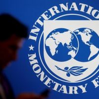 Tras el giro oficial sobre la compra de reservas, el FMI aprob la revisin