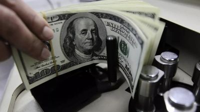 El dilema del Gobierno entre dlar domado y tasas altas promete extenderse hasta las elecciones