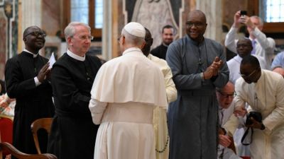 El Papa llama a formar discpulos y misioneros felices, arraigados en Cristo