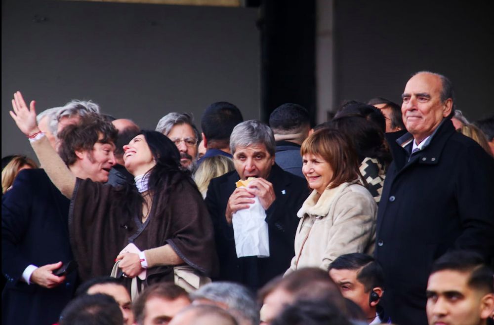 Milei baja retenciones para ganar en Provincia de Buenos Aires y conseguir dlares