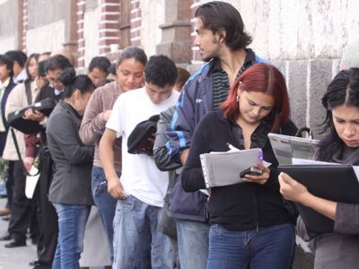 La juventud, variable de ajuste: ms de la mitad trabaja sin derechos ni establidad y con ingresos mnimos