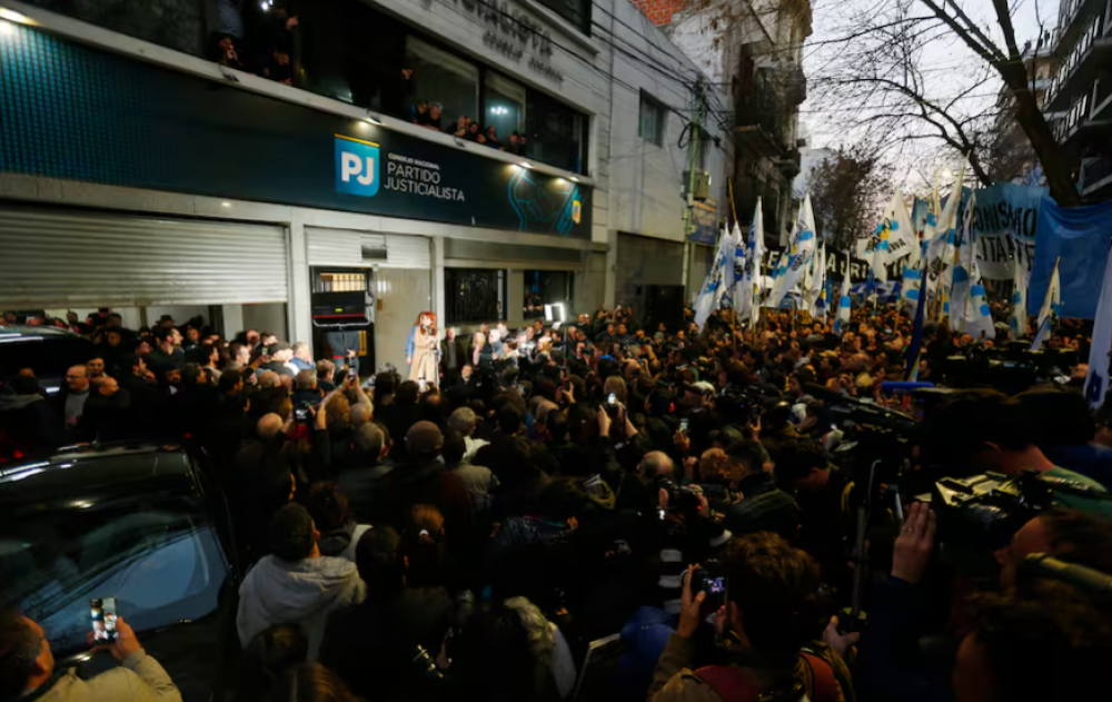 El peronismo no sald todas sus internas: en cuatro distritos hay peleas entre candidatos de Cristina Kirchner y de Kicillof