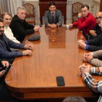 Poltica y milagros: el gobernador Pullaro y su Santa Fe