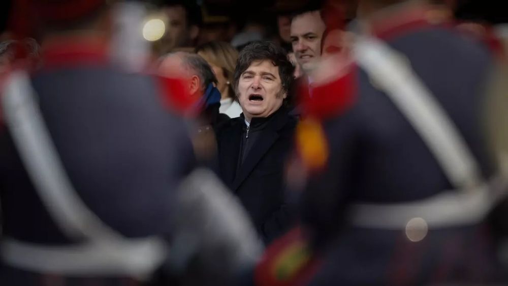 Mientras Milei espera el cierre de listas nacionales, la campaa bonaerense arranca con Pareja al mando y Caputo en stand-by