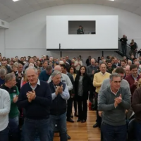 Entre Ros: el congreso de la UCR le tendi la alfombra roja al acuerdo de Frigerio con La Libertad Avanza