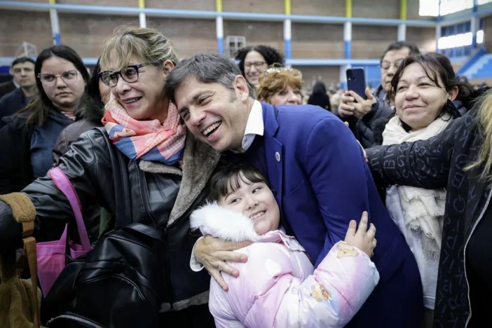 As ser la campaa de Axel Kicillof: dos etapas, prioridad conurbano y sprint final para los sin tierra