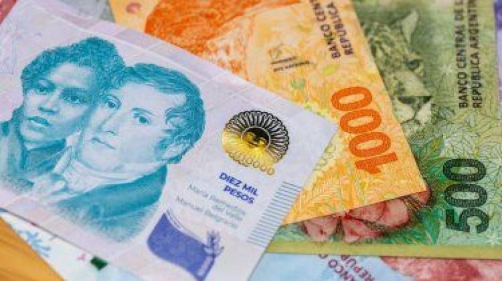 Gremios cierran paritarias al ritmo del 1% mensual y suman bonos para sostener el salario
