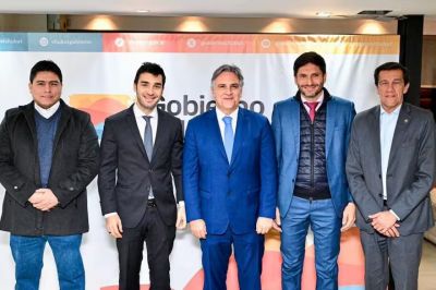 El frente electoral de los cinco gobernadores podra captar a los votantes blandos de Javier Milei, advierten analistas polticos