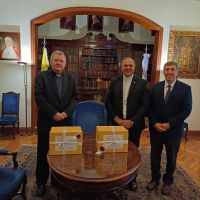 La causa de canonizacin de Mons. Gottau ya est en el Vaticano