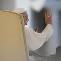 Len XIV: Rezo por los cristianos perseguidos