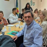 El Gobierno bonaerense reabre la paritaria para docentes y estatales