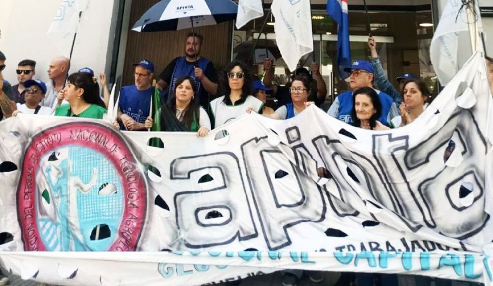 APINTA lanz paro y movilizacin con firme pedido a legisladores por la defensa del INTA