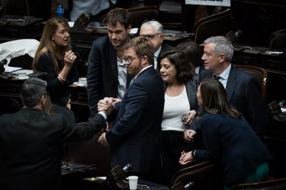 Diputados | La oposicin intentar acorralar al oficialismo con una sesin ordenada, pero los libertarios buscarn empastar el debate