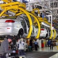 Las automotrices frenaron la produccin y reclaman alivio fiscal a provincias y municipios