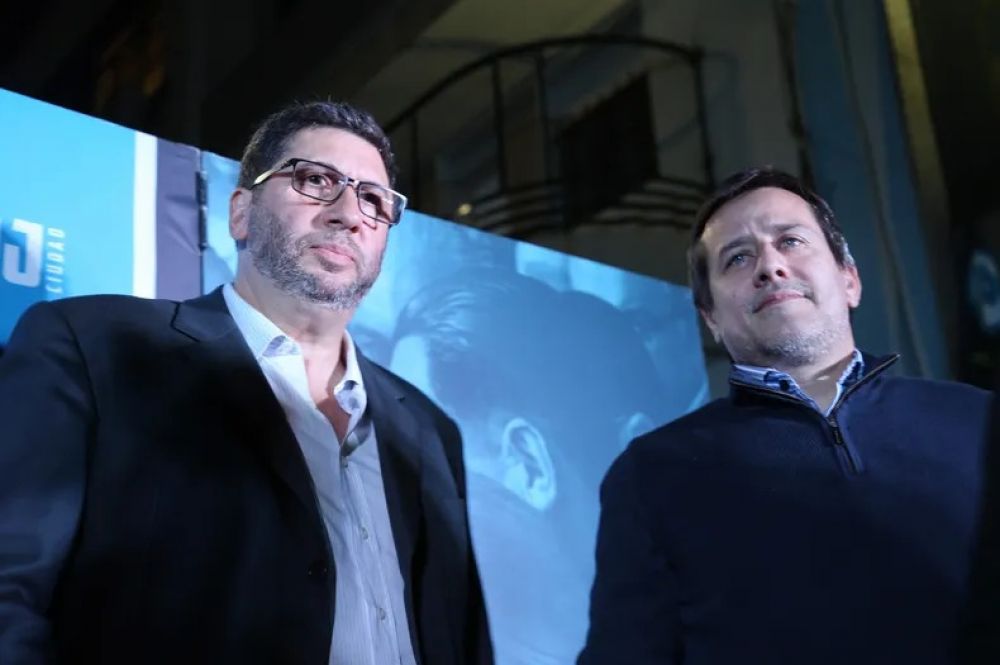 El peronismo porteo se ensancha para enfrentar la alianza Karina Milei - Mauricio Macri