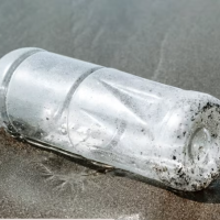 Botellas de Coca-Cola, Aje y Pepsi dominan basura plstica en costas del Pacfico de Latam
