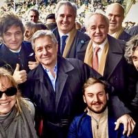 El Gobierno evala un canje de deuda, pero antes debe sortear la campaa y el resultado electoral