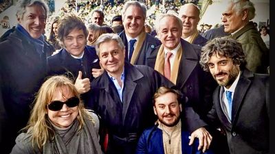 El Gobierno evala un canje de deuda, pero antes debe sortear la campaa y el resultado electoral