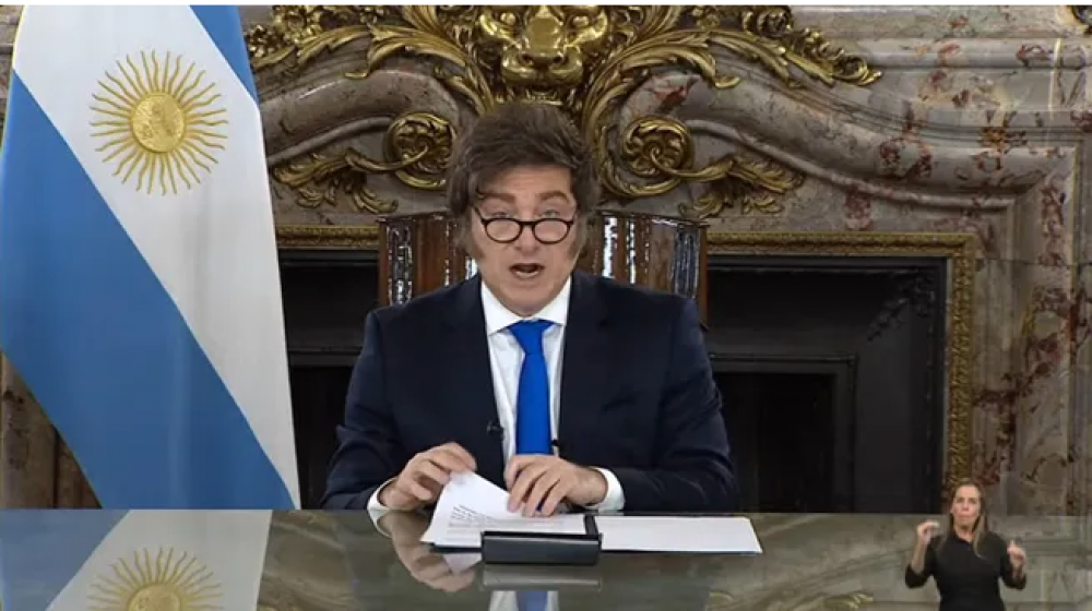 El veto, a todo o nada: Javier Milei arriesga el pilar fiscal, debilitado en el Congreso y con las urnas a la vista