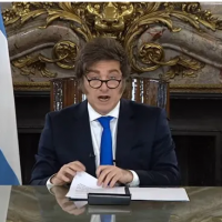 El veto, a todo o nada: Javier Milei arriesga el pilar fiscal, debilitado en el Congreso y con las urnas a la vista