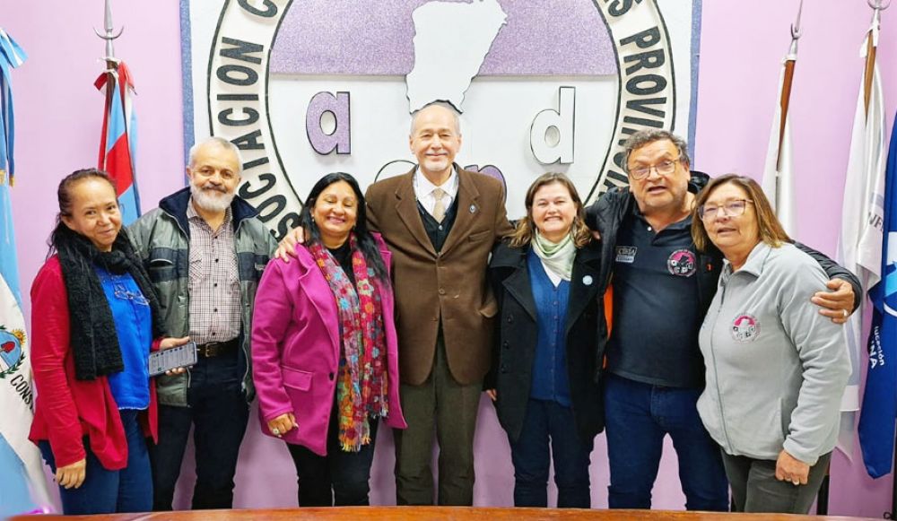 ACDP analiz con el titular de la CEA problemticas de la educacin y la docencia