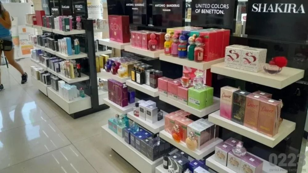Las ventas minoristas pyme cayeron en julio 2% interanual y 5,7 % mensual, aunque acumulan un alza de 7,6% en 2025