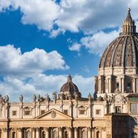 El Papa Len XIV aprueba medidas a favor de las familias que trabajan en el Vaticano