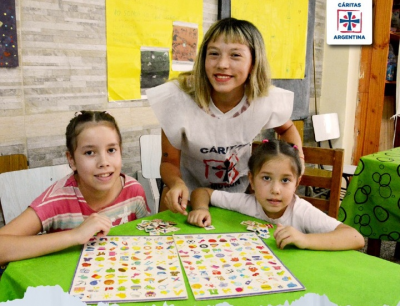 Critas Argentina lanza la campaa 'Plantamos Bandera por la Infancia'