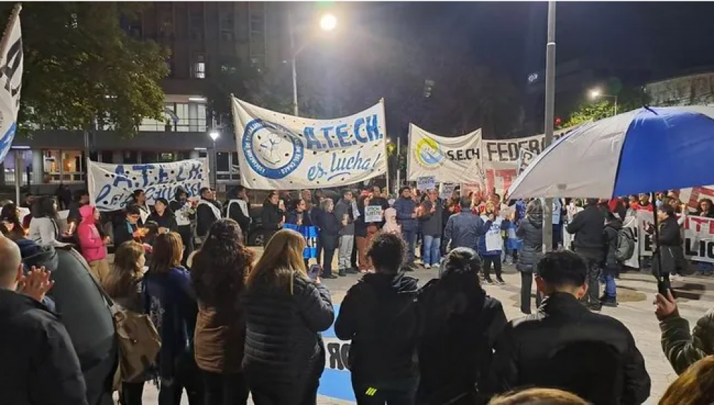 Paritarias en provincias: se tensa situacin con gremios docentes