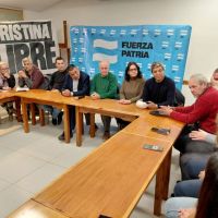 Recta final para las listas: las cartas que baraja Fuerza Patria y una que est tapada