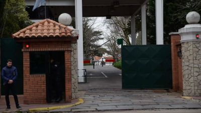 Javier Milei cenó con diputados de LLA y el PRO en la Quinta de Olivos para asegurar el bloqueo a los vetos