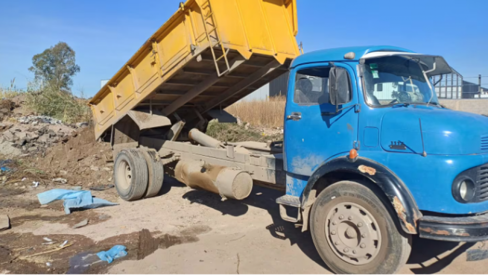 Multas millonarias e inhabilitaciones por arrojar basura en macrobasurales de Crdoba