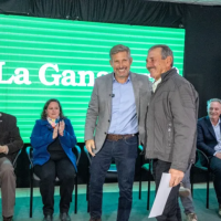 Rogelio Frigerio entregó créditos por $1.000 millones a productores