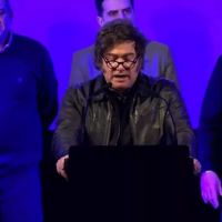 Milei lanz la campaa bonaerense con la apropiacin de las consignas de los derechos humanos y crticas a Kicillof