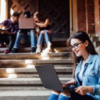Radiografa del futuro laboral juvenil: el entorno social y econmico condiciona ms los planes de los estudiantes que el rendimiento escolar