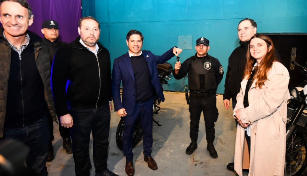 Kicillof se reuni con Mndez y entreg mviles policiales para fortalecer la seguridad de San Miguel