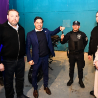Kicillof se reunió con Méndez y entregó móviles policiales para fortalecer la seguridad de San Miguel