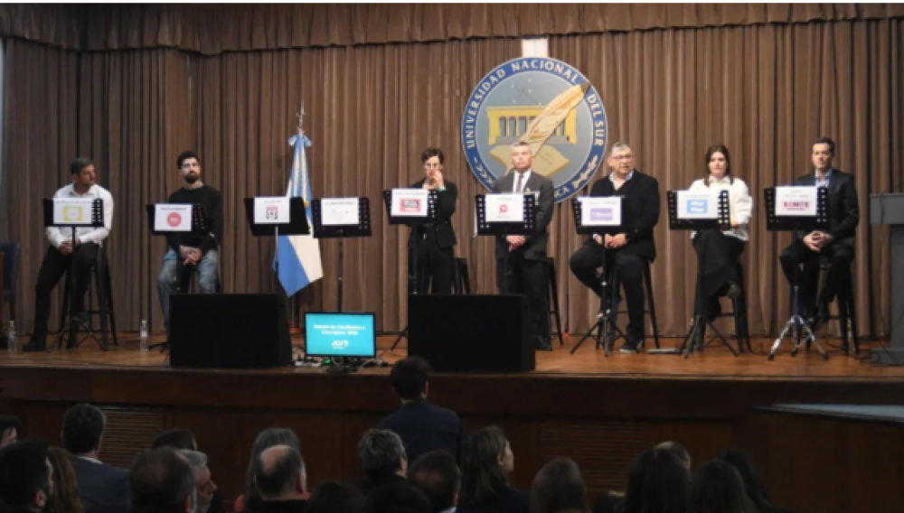 Debate de candidatos a concejales: contrapunto sobre la gestin municipal y chicanas por la ausencia libertaria