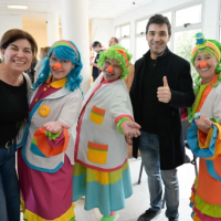 Torres inaugur obra clave del Hospital Alvear, entreg una ambulancia y una torre de laparoscopa